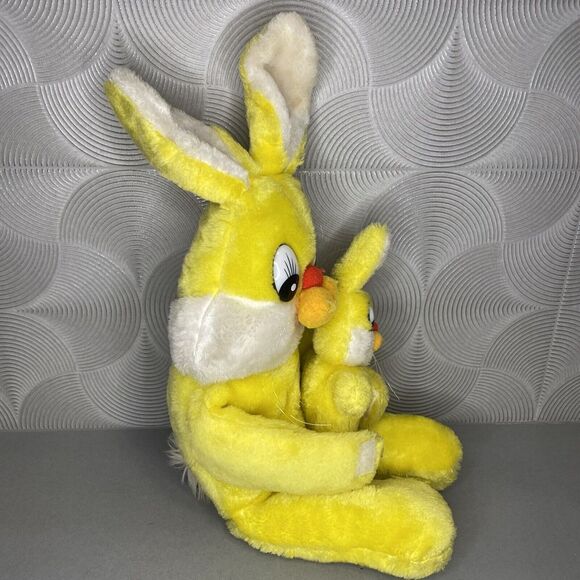 Conesco-Chase Yellow Rabbit Plush Hugging Bunny Mom Dad Baby 20"‎ Korea Vintage - Picture 6 of 10